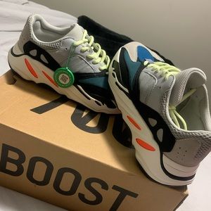 Yeezy 2020 brand new